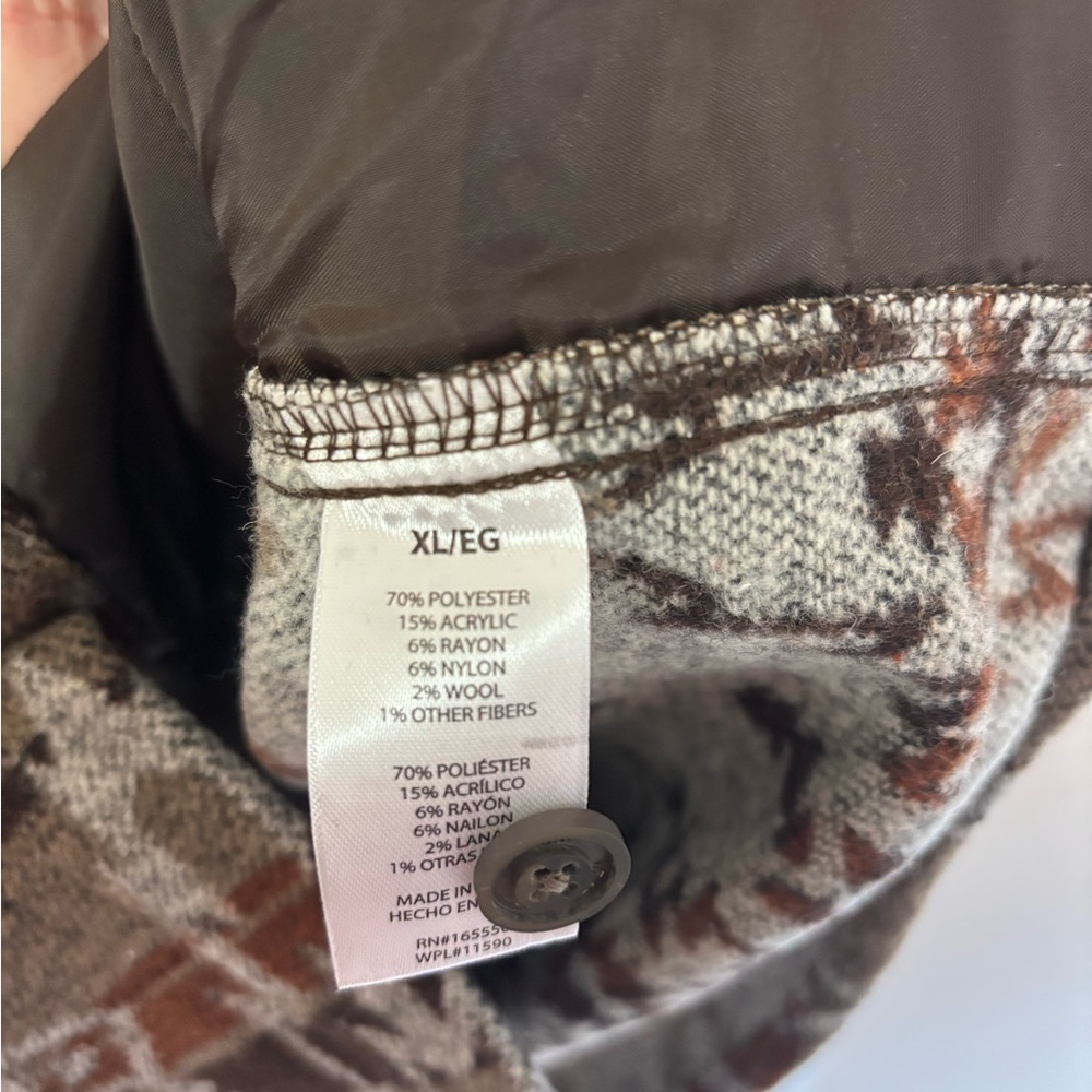 NWT XL Weatherproof Men's Aztec Pattern Cardigan Shacket Sweater Brown and Gray - Picture 4 of 4